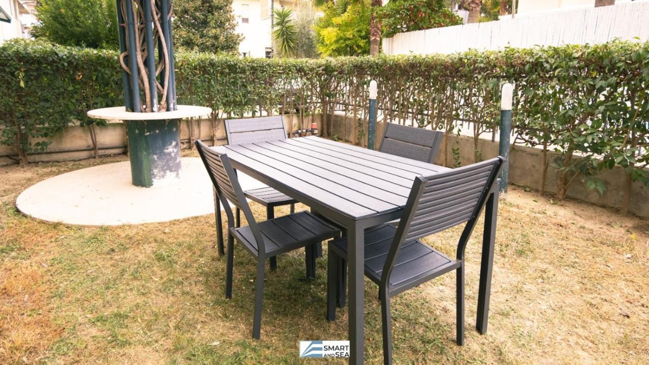 Smart And Sea Gardens Apartment Tortoreto Exterior photo