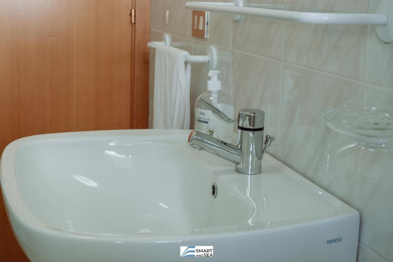 Smart And Sea Gardens Apartment Tortoreto Exterior photo
