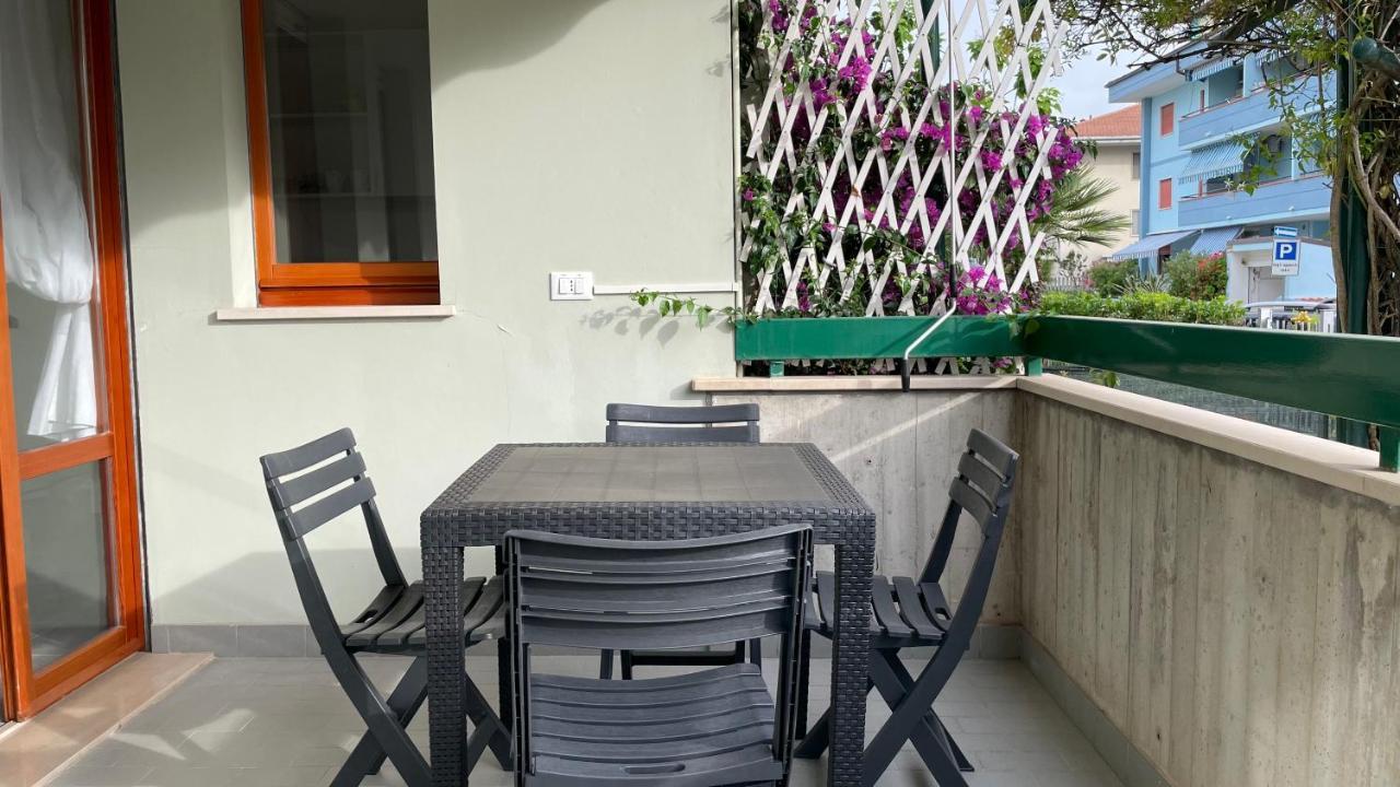 Smart And Sea Gardens Apartment Tortoreto Exterior photo